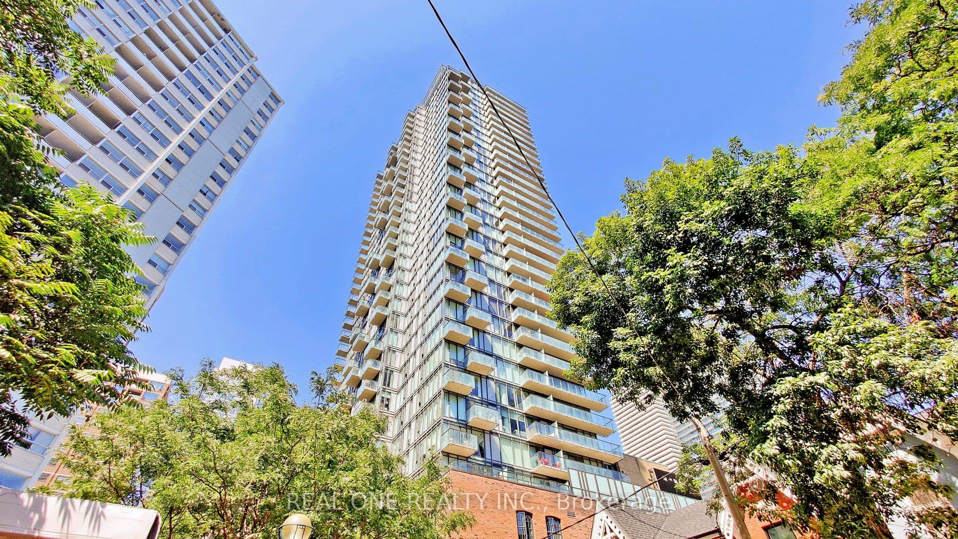 Unit 1004 75 St Nicholas Street photo 1