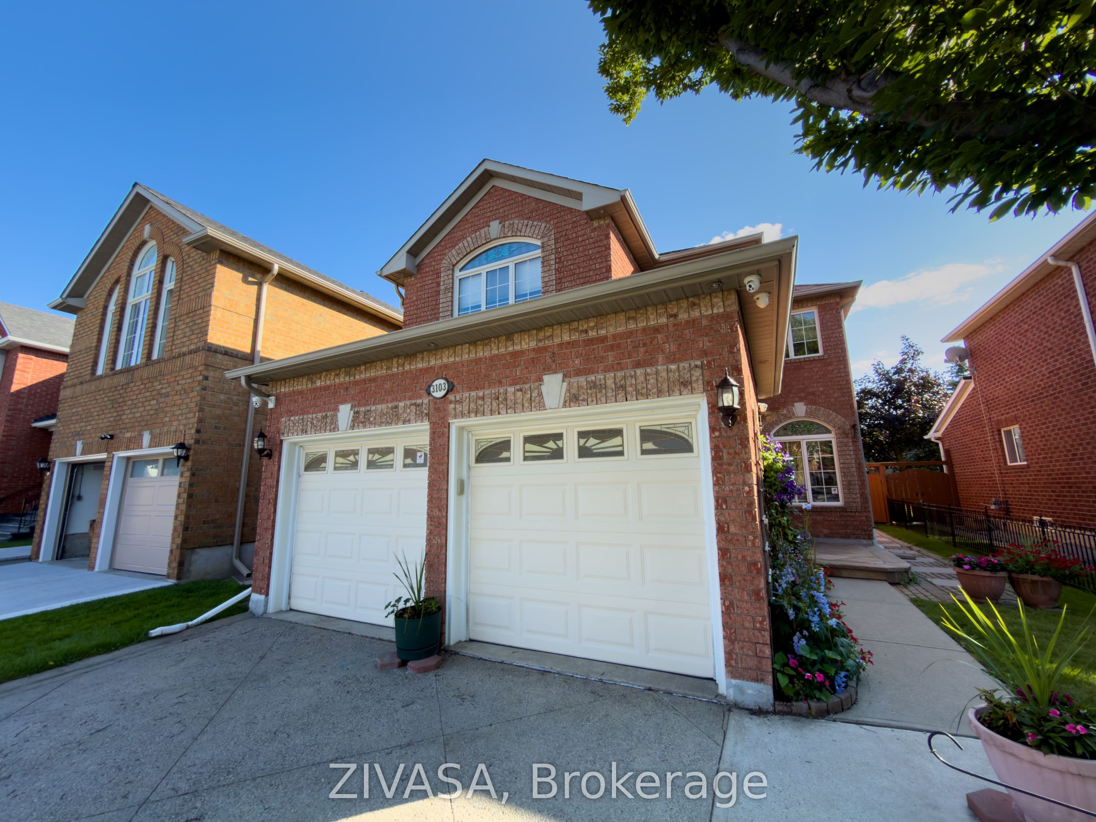 3103 Baytree Court photo 1