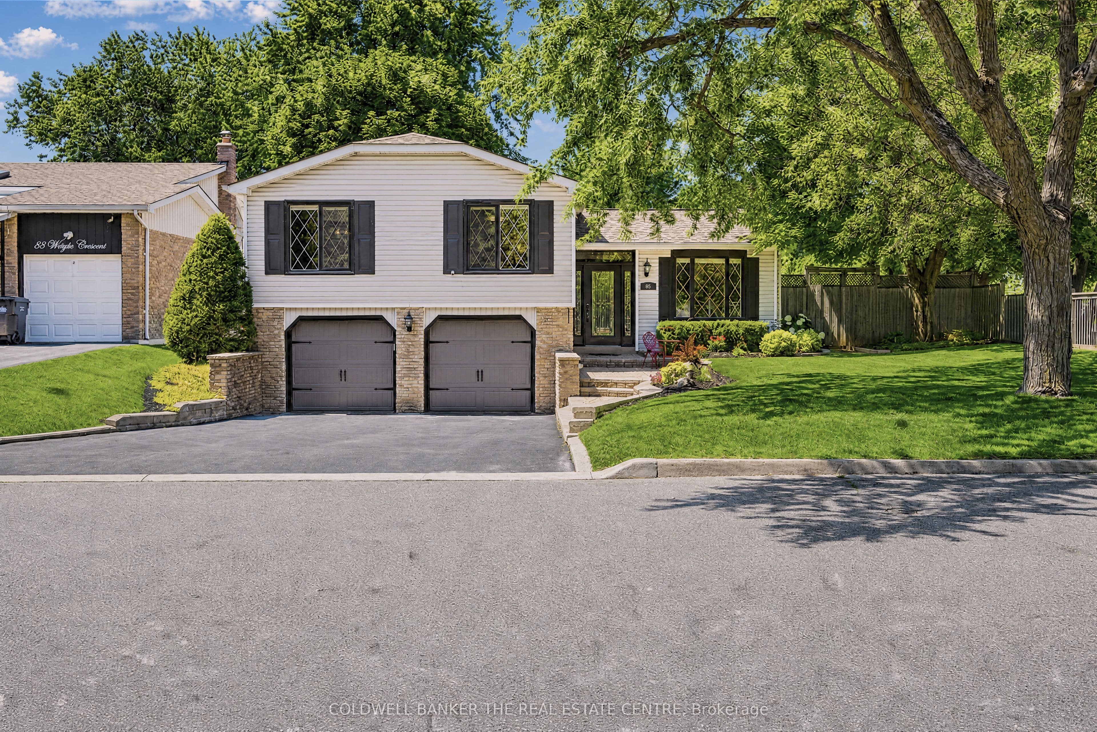 85 Wright Crescent photo 1