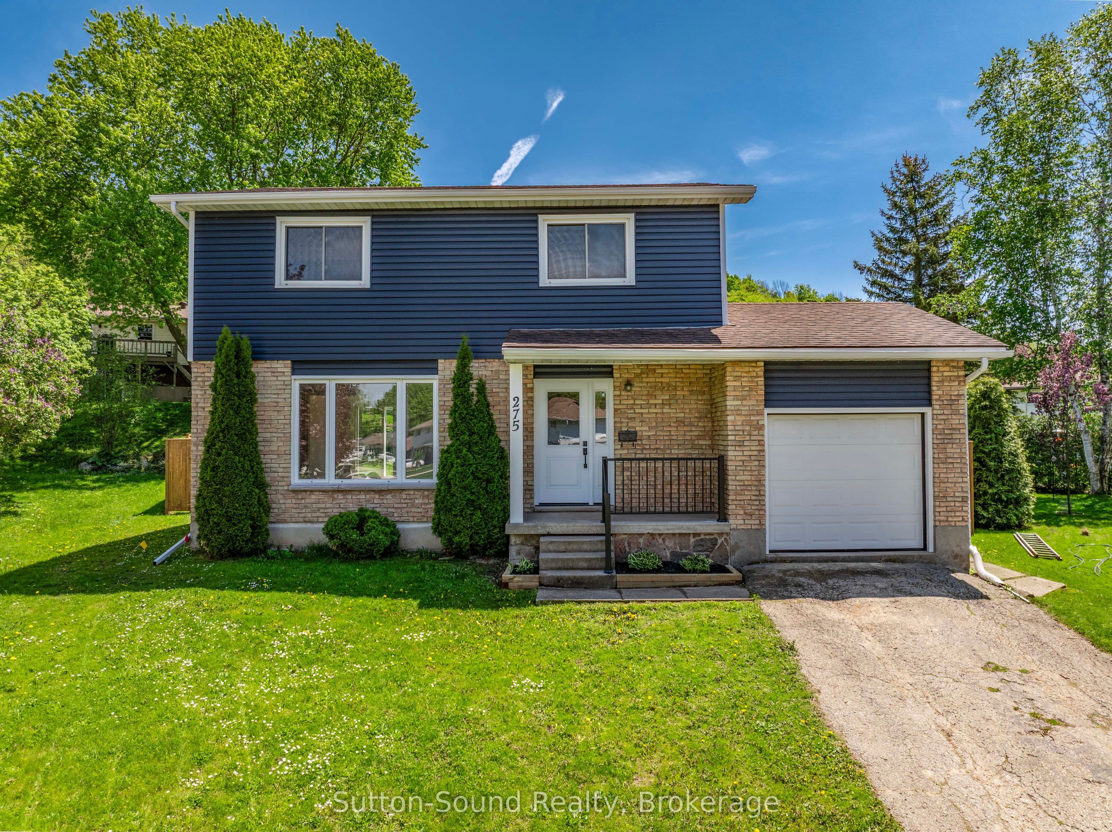 275 8th Avenue photo 1