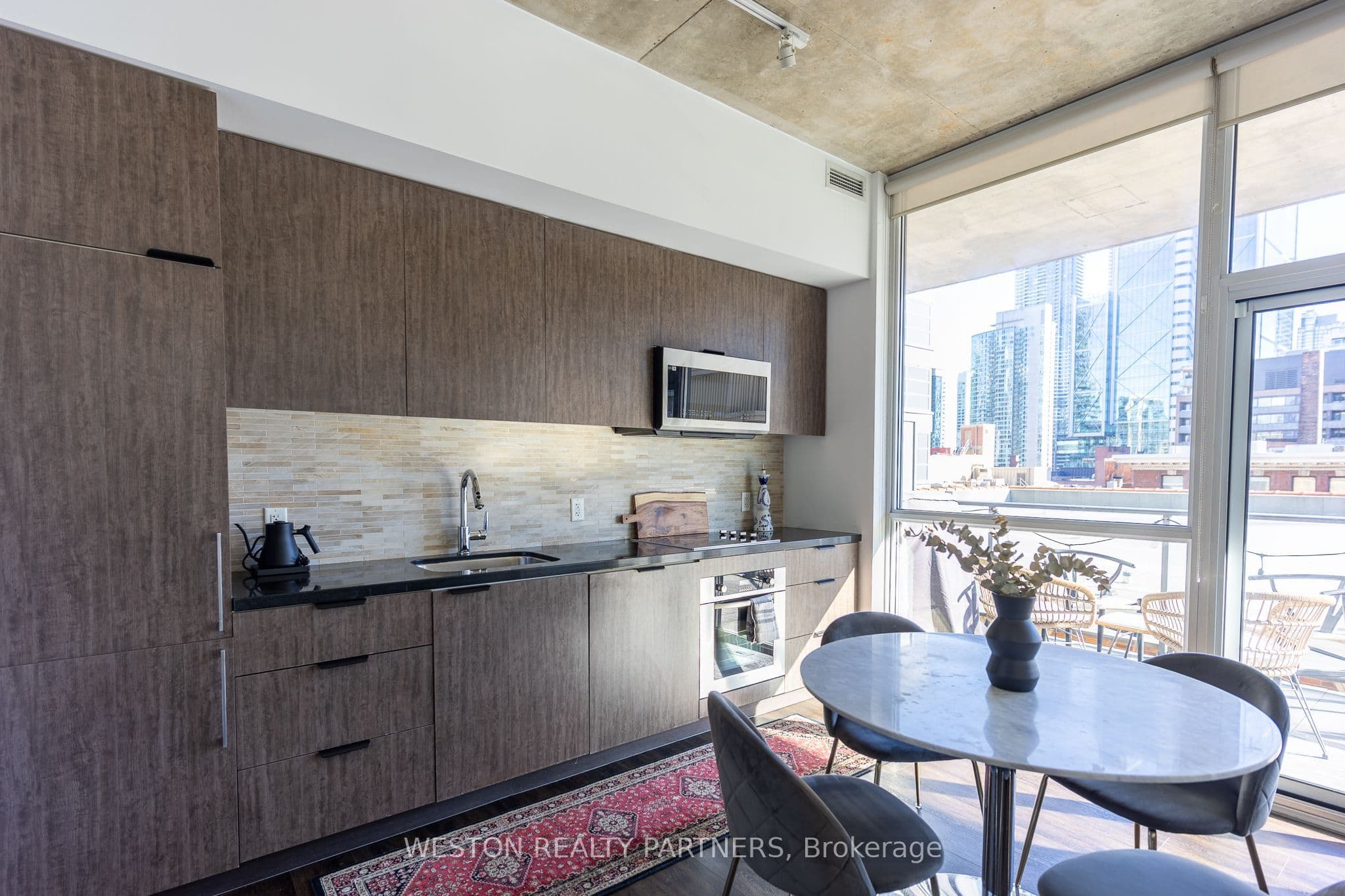 Unit 514 478 King Street photo 1
