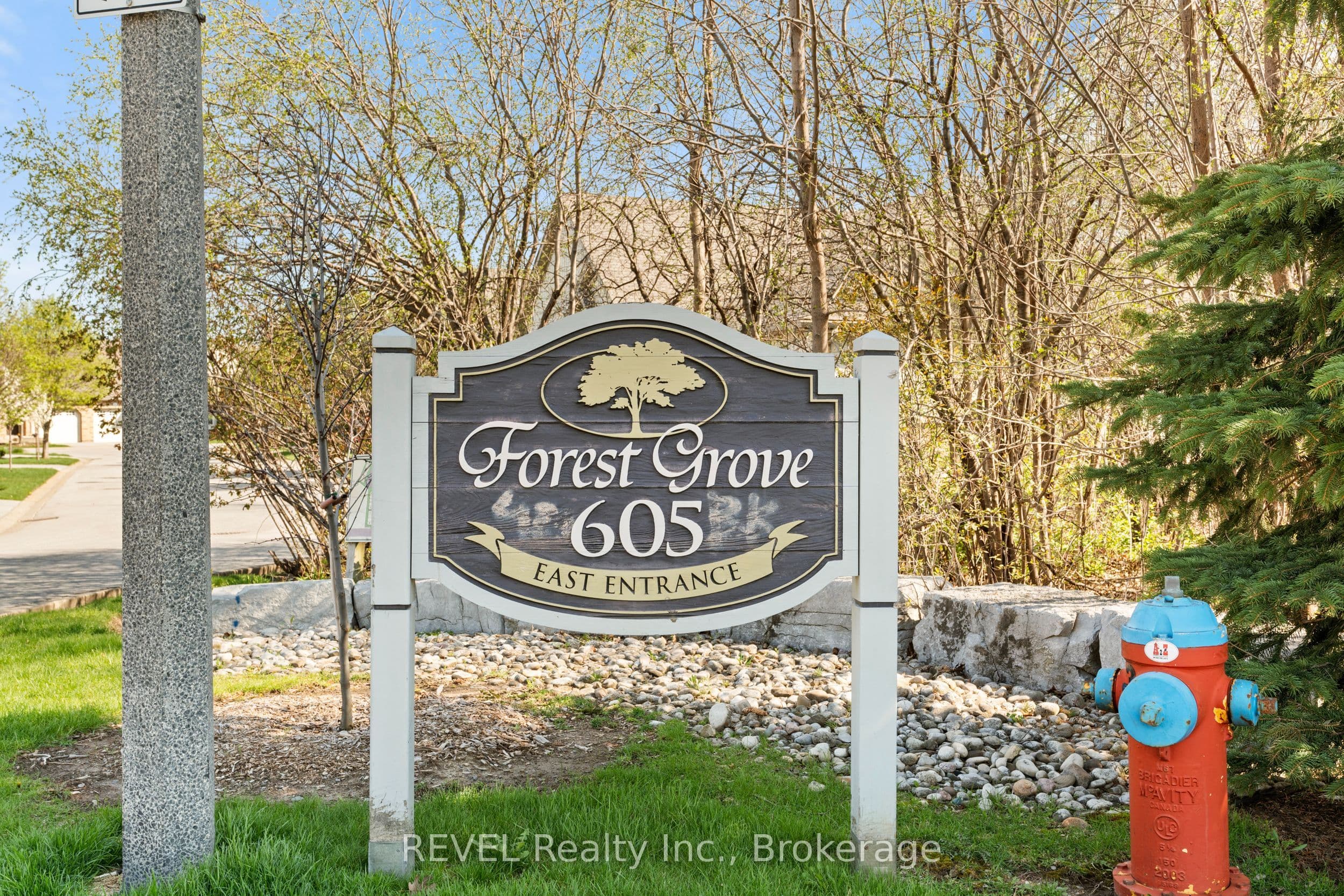 Unit 3 605 WELLAND Avenue photo 1