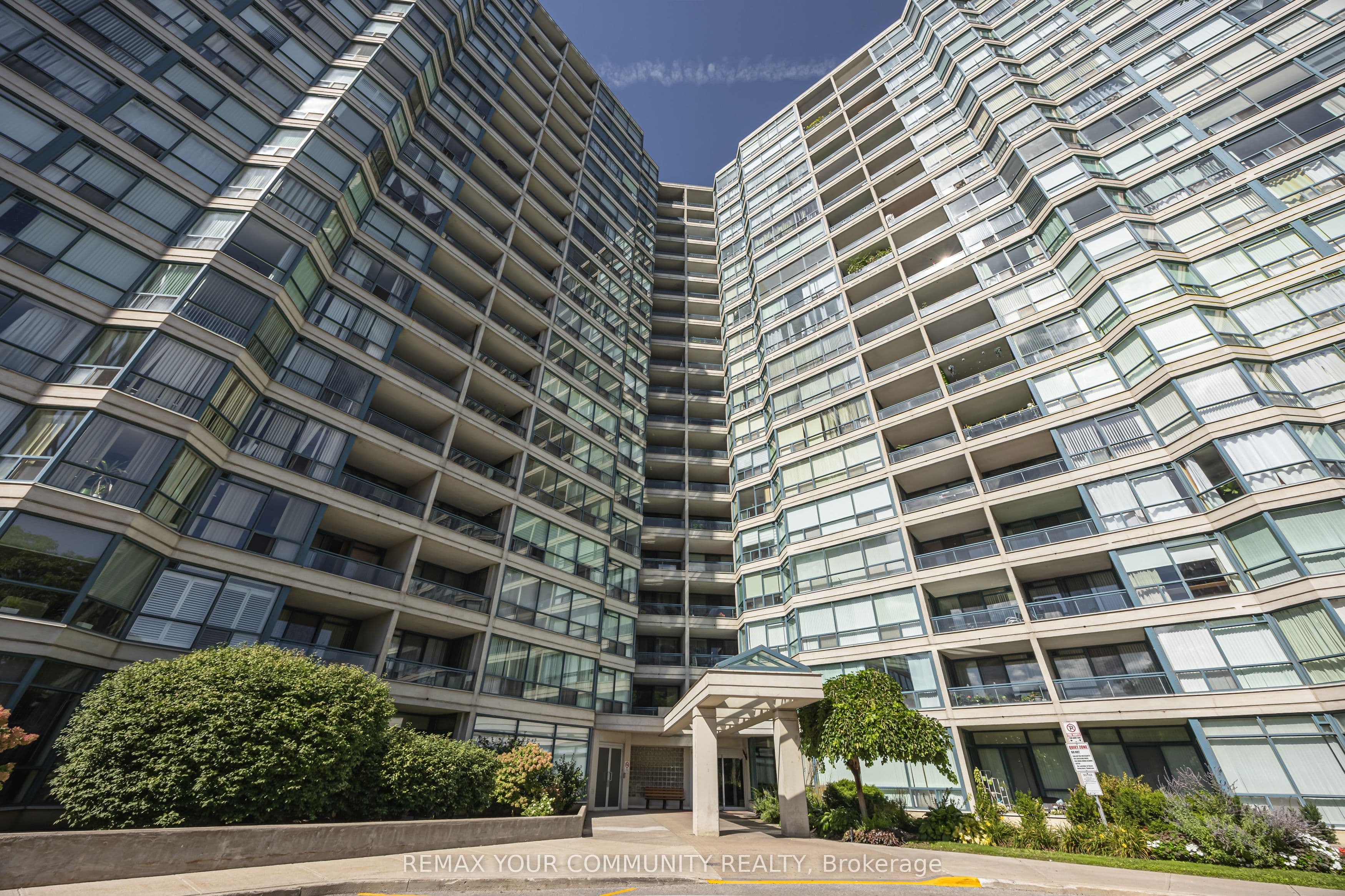 Unit 1109 4725 Sheppard Avenue photo 1