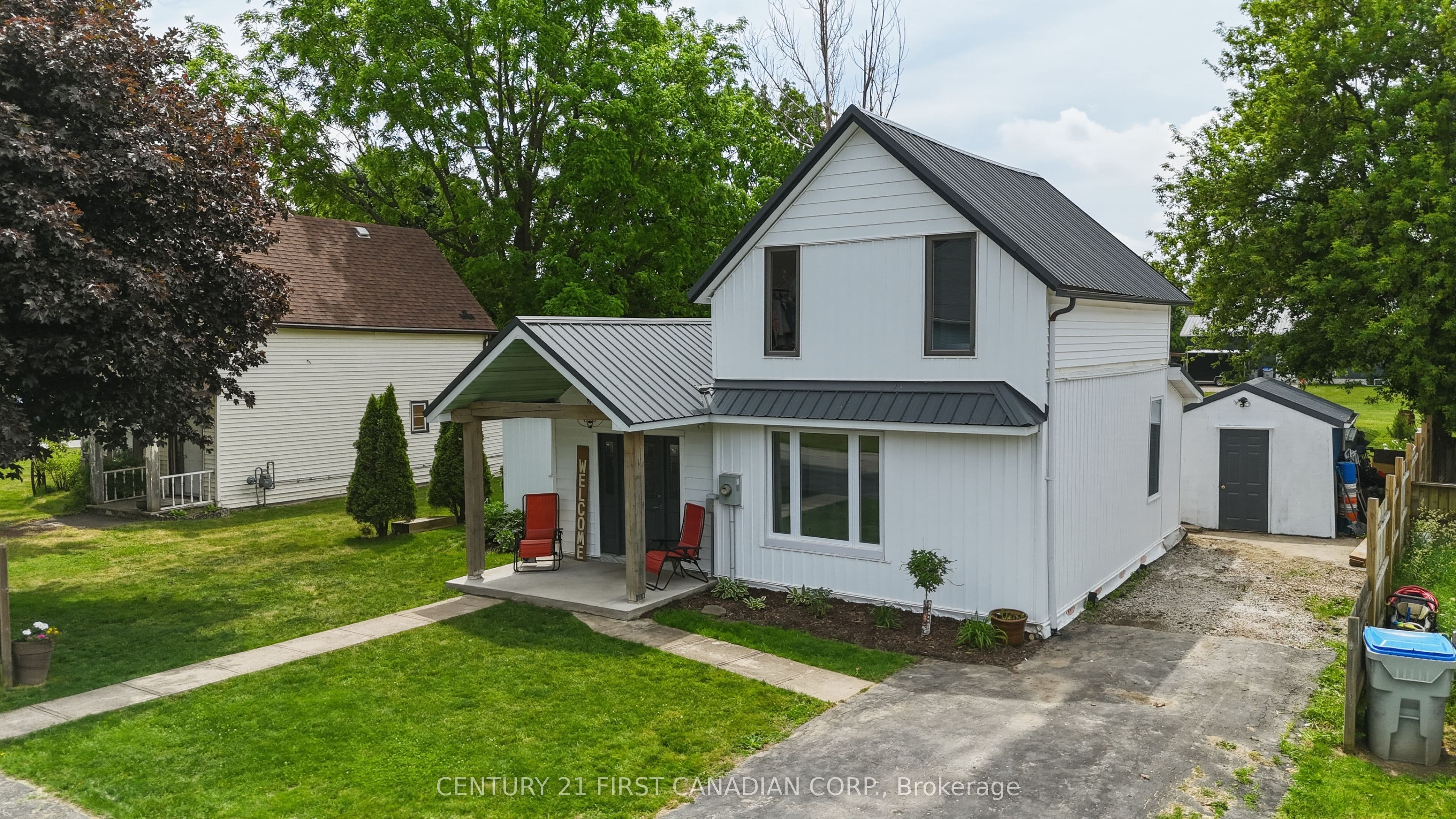 8073 Francis Street photo 1
