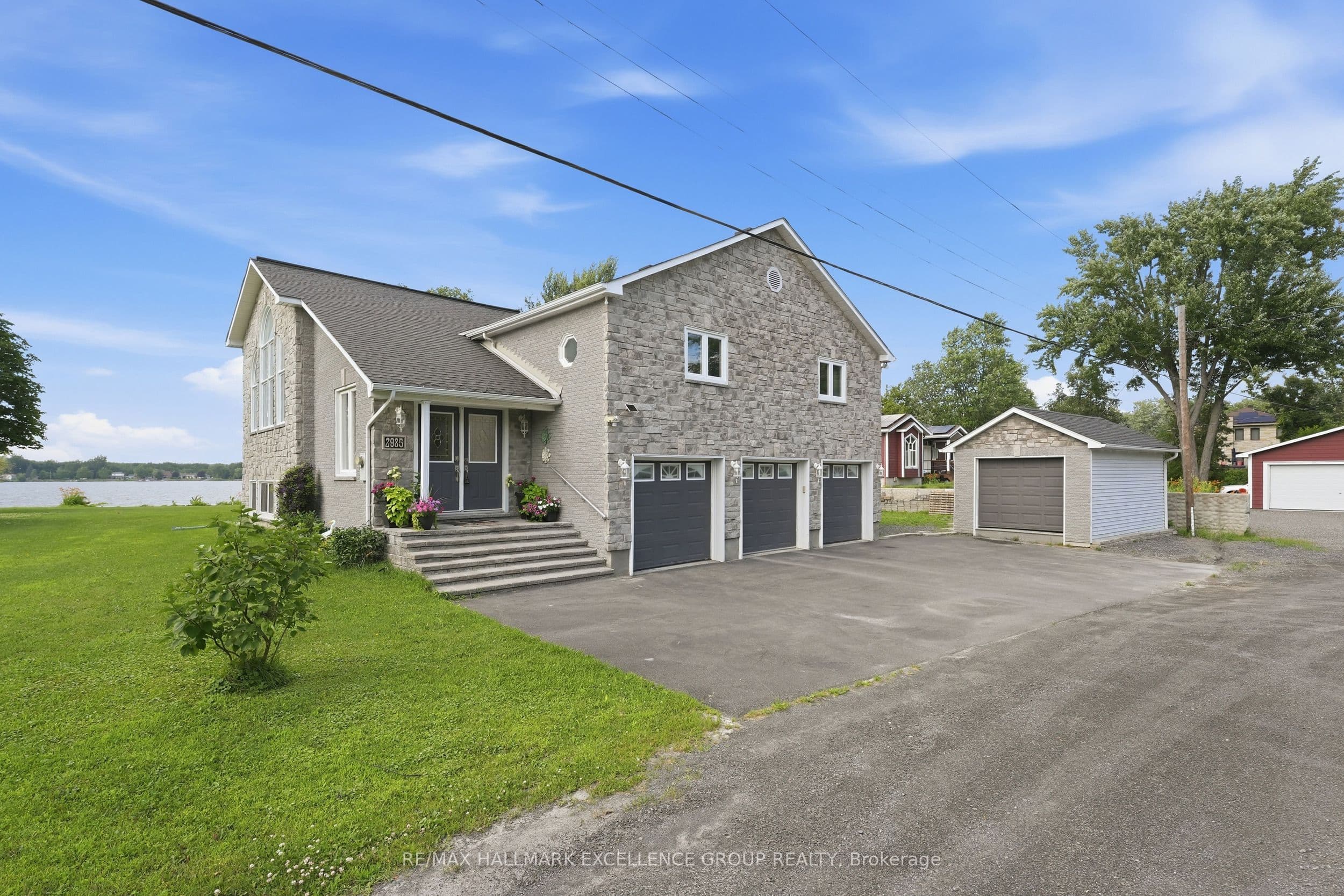 2985 Leo Lane photo 1