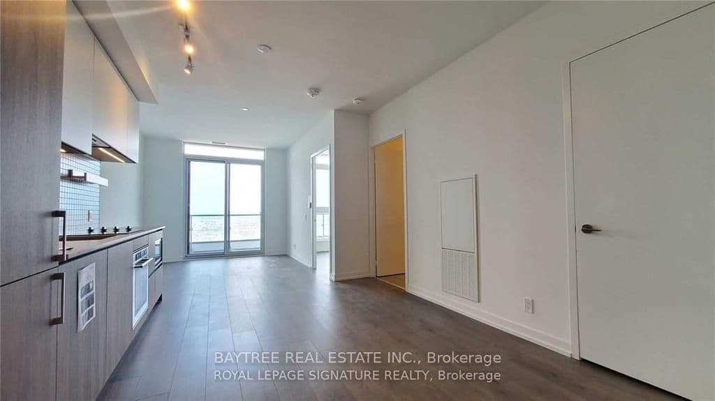 Unit 3501 950 Portage Parkway photo 1