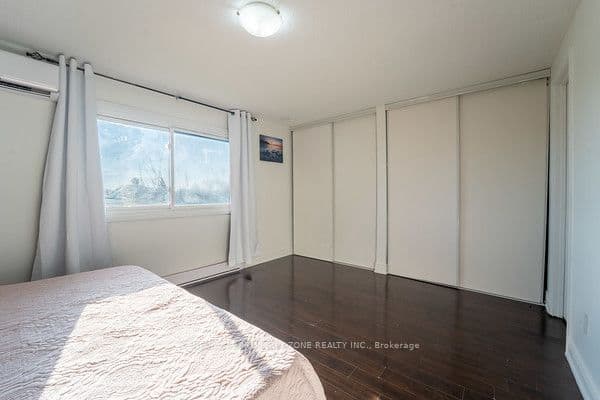 Unit 19 6860 Glen Erin Drive photo 1