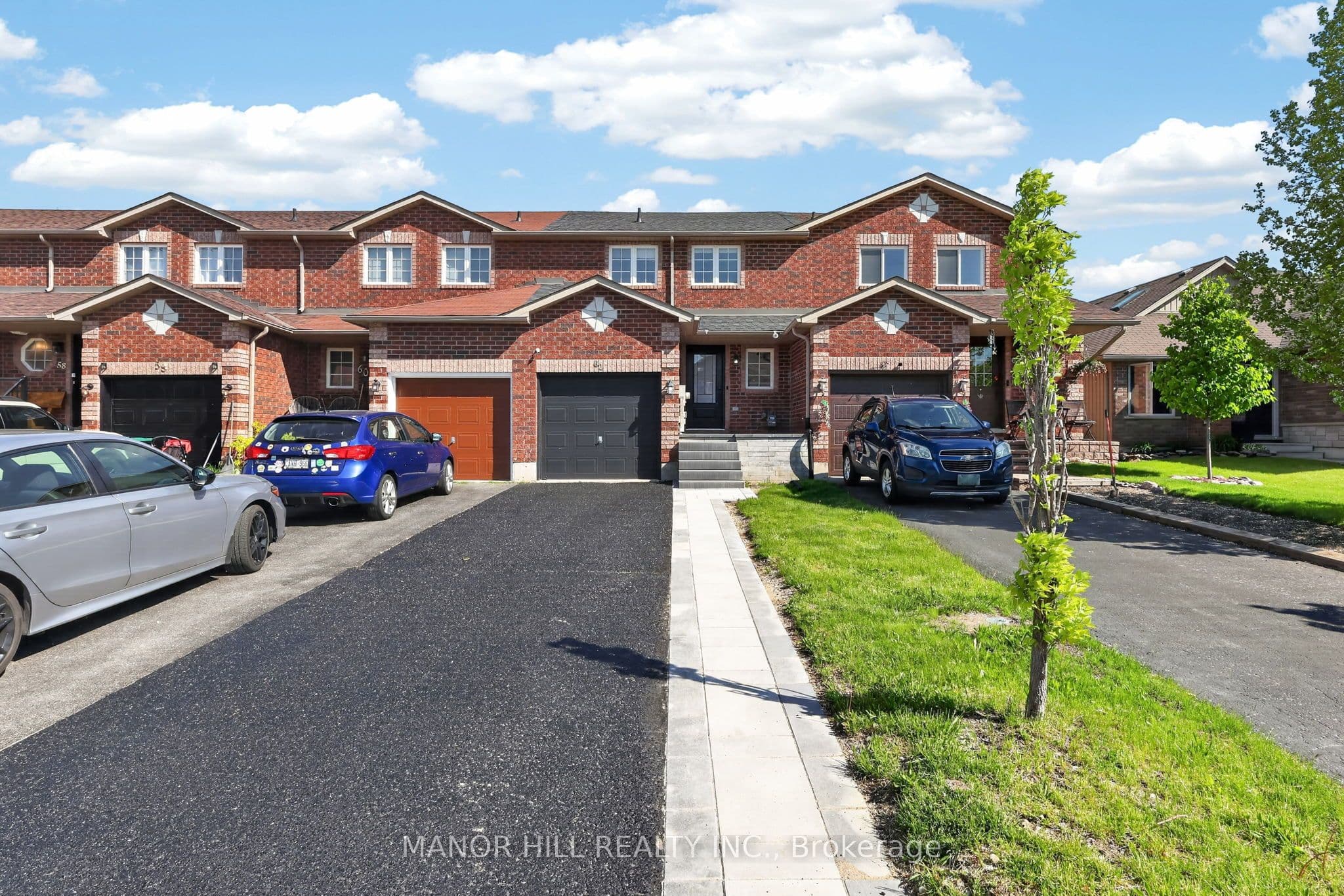 62 Monarchy Street photo 1