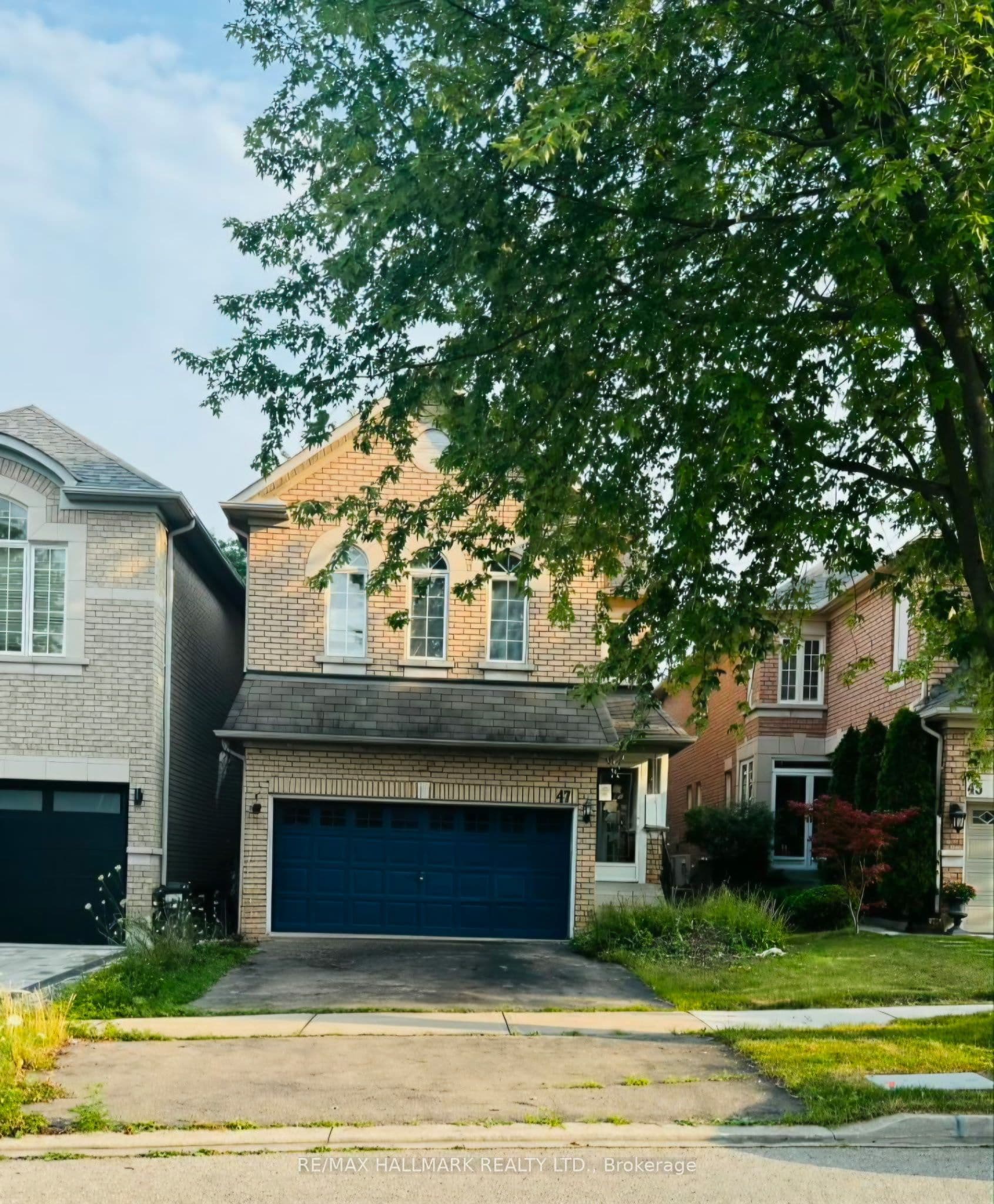 47 Futura Avenue photo 1