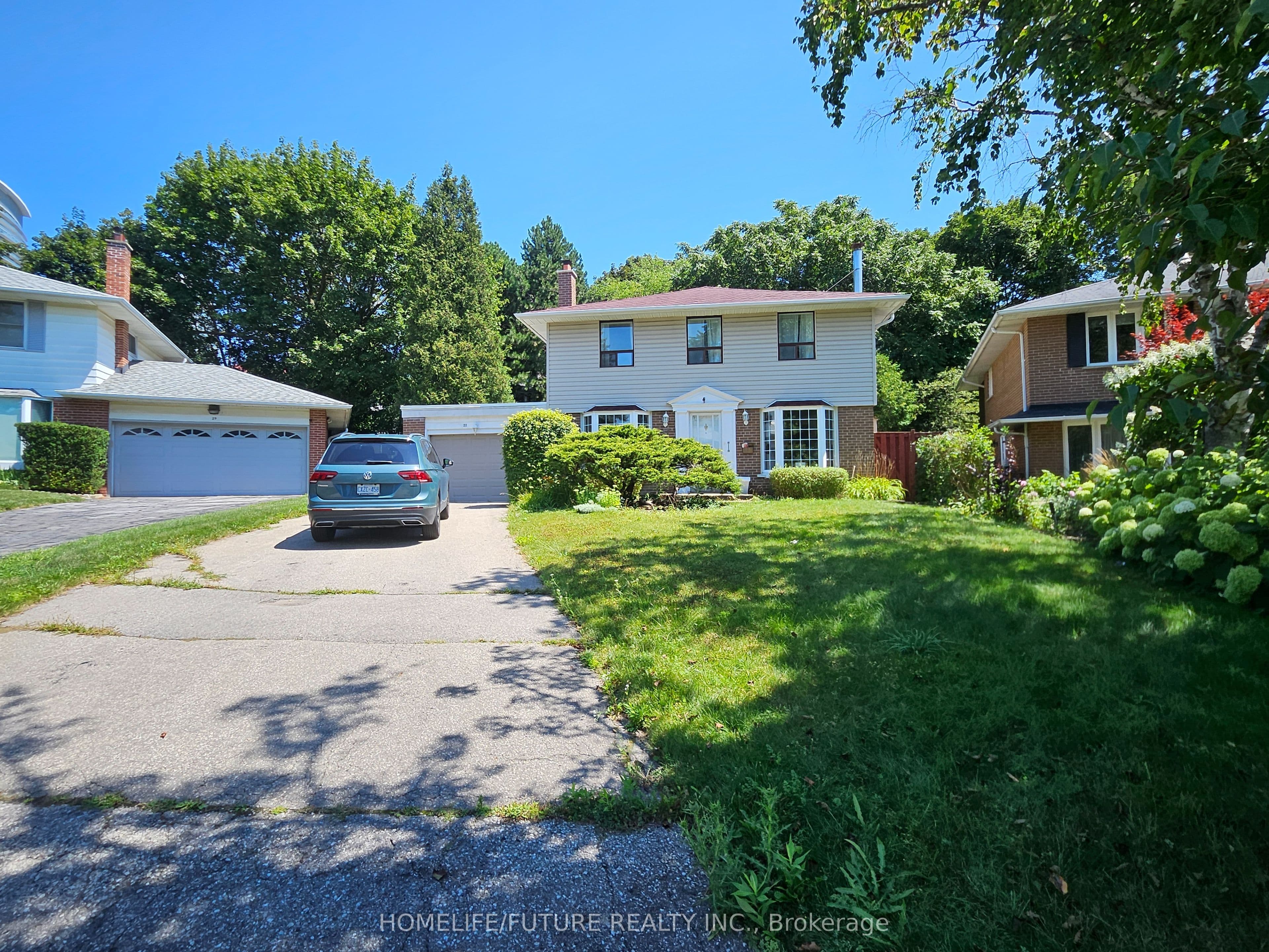 27 Ringwood Crescent photo 1