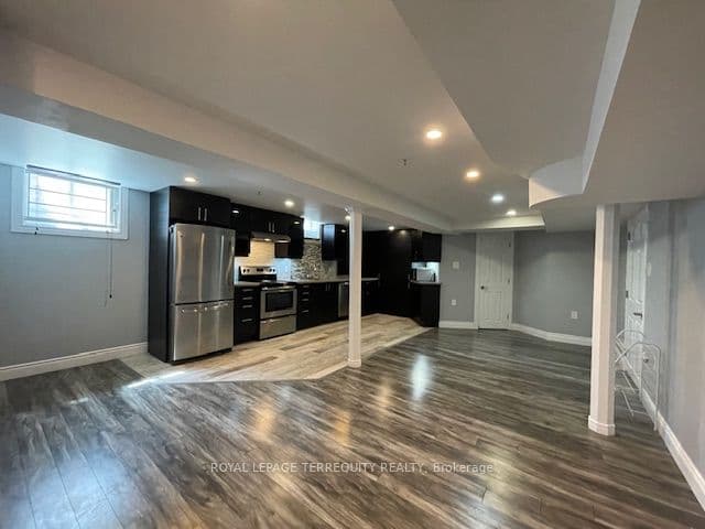 Unit Bsmt 482 Camden Circle photo 1
