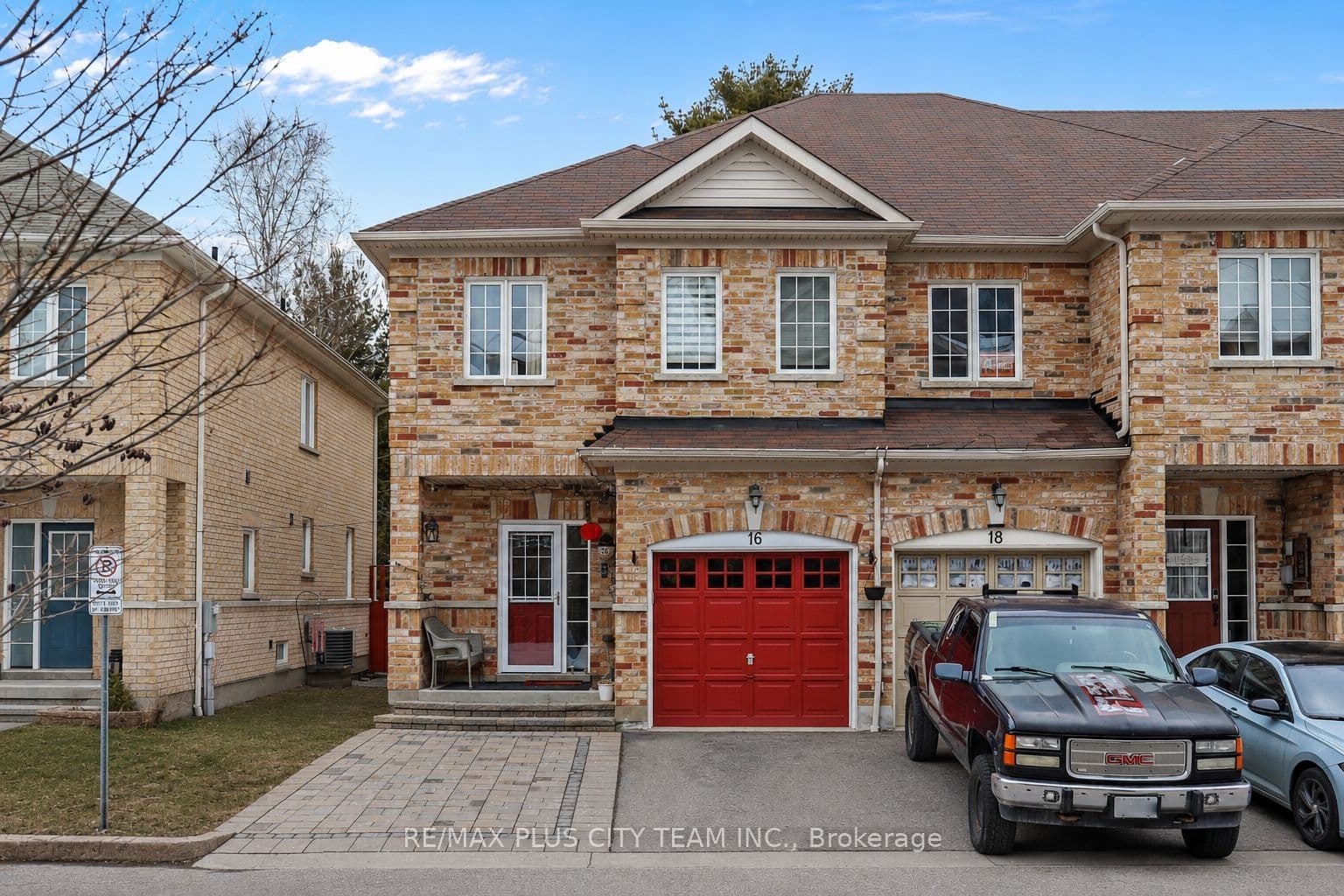 16 Edison Way photo 1