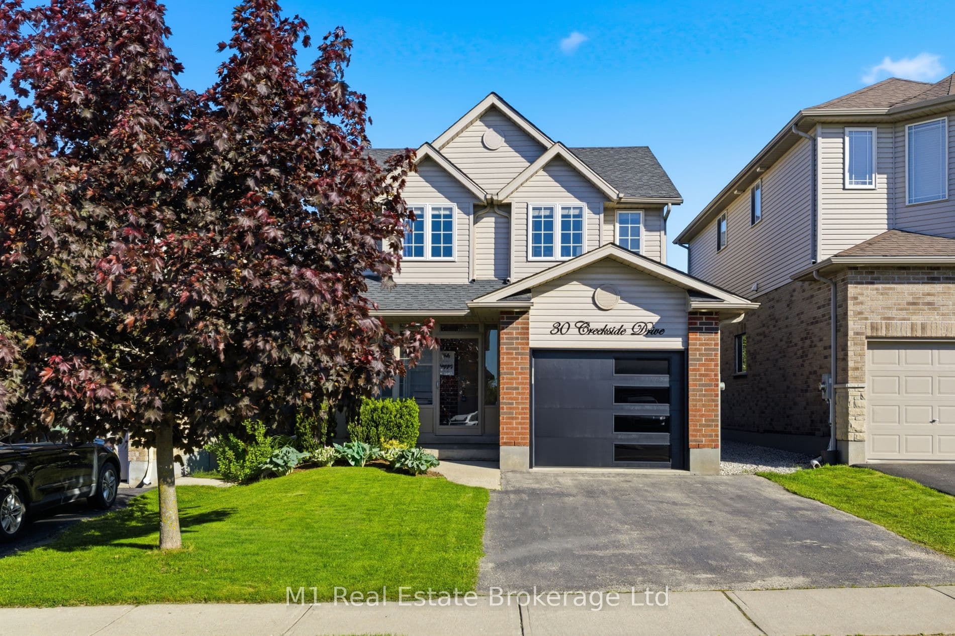 30 Creekside Drive photo 1
