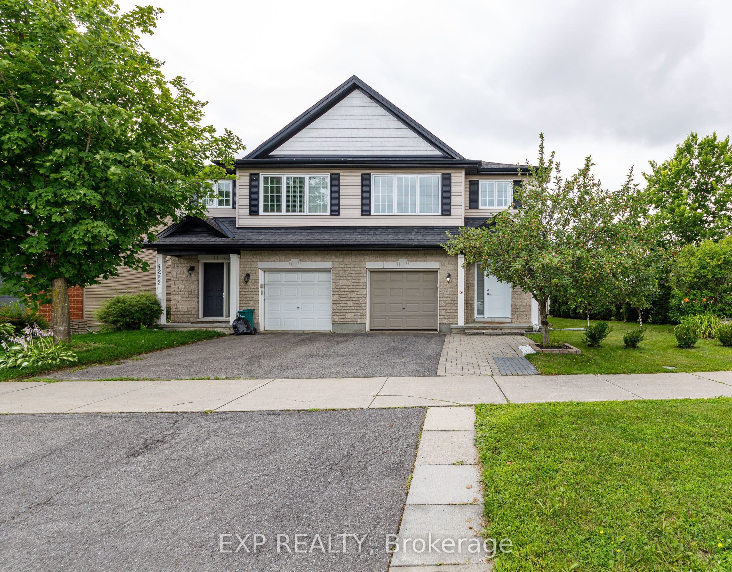 4220 Kelly Farm Drive photo 1