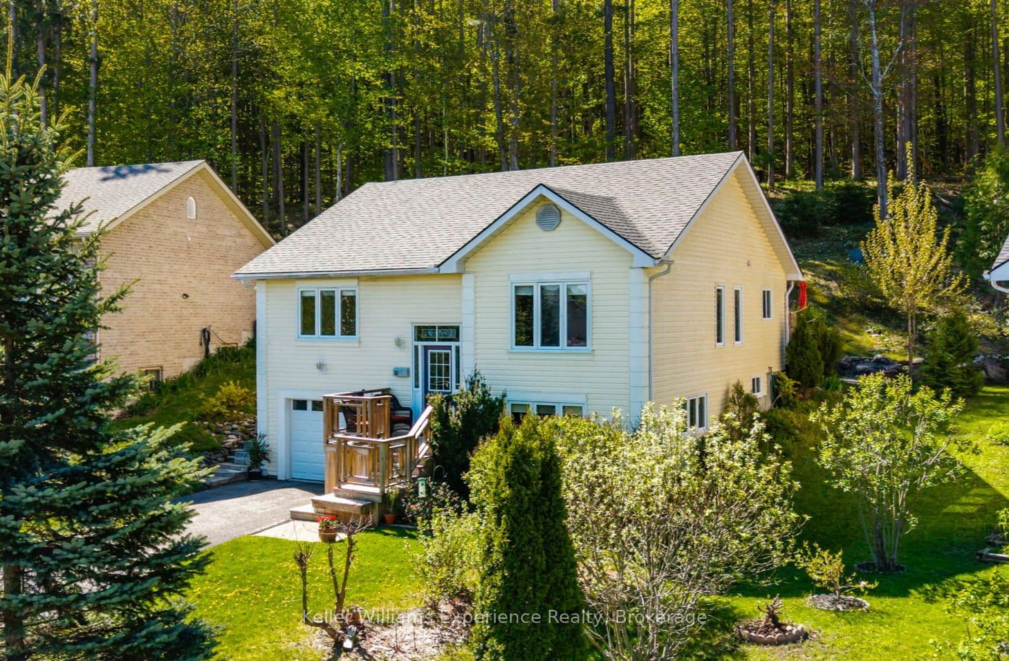 53 Therrien Court photo 1