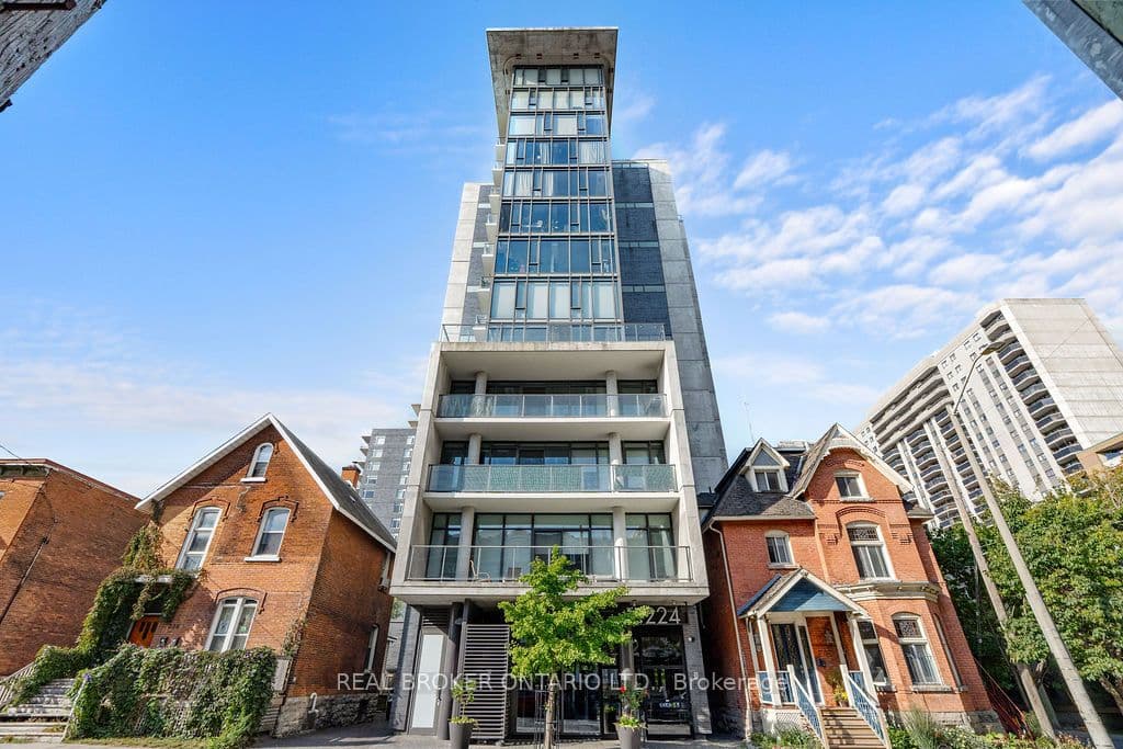 Unit 712 224 Lyon Street photo 1