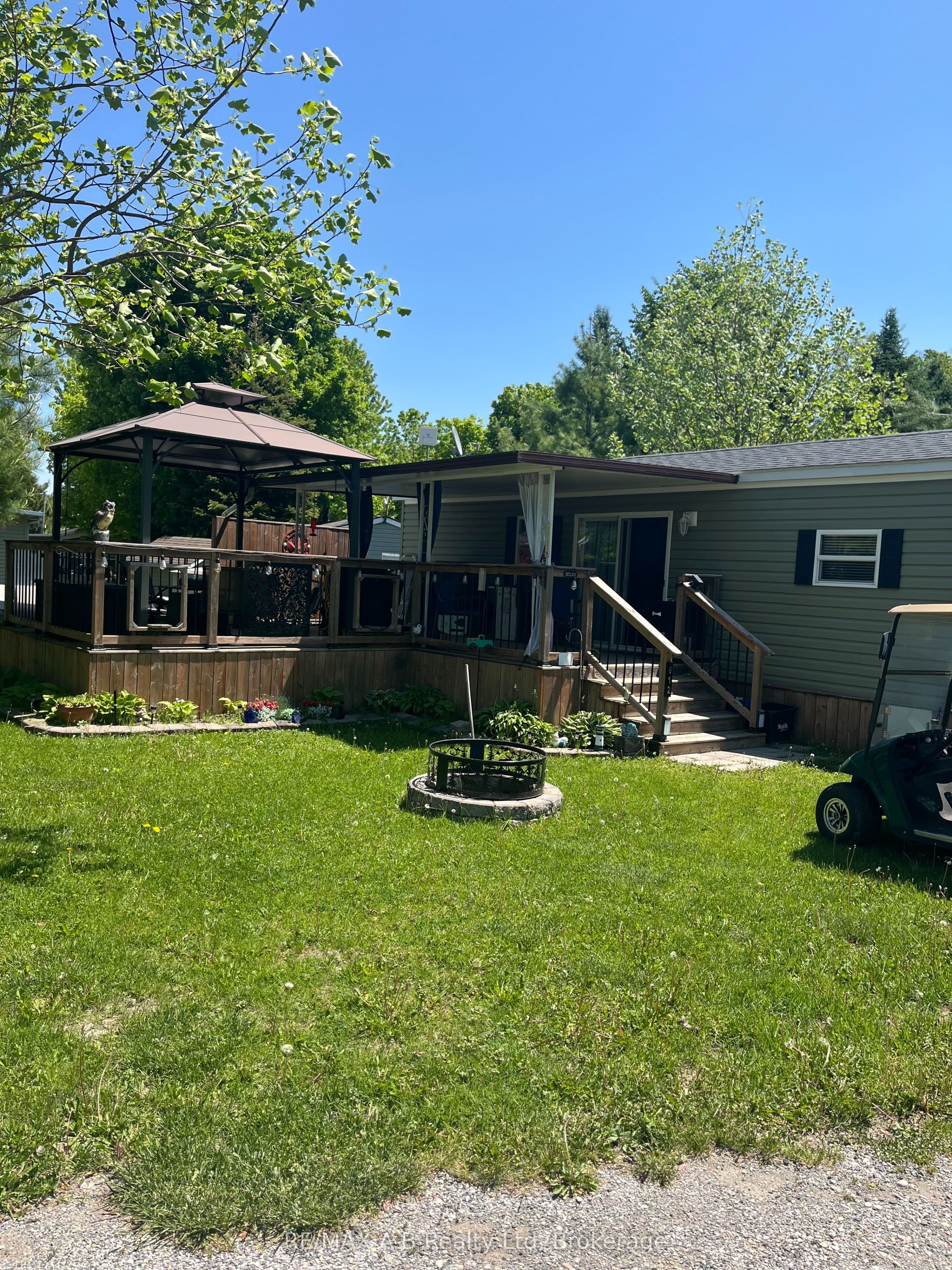 Unit 612 923590 Road 92 Road photo 1