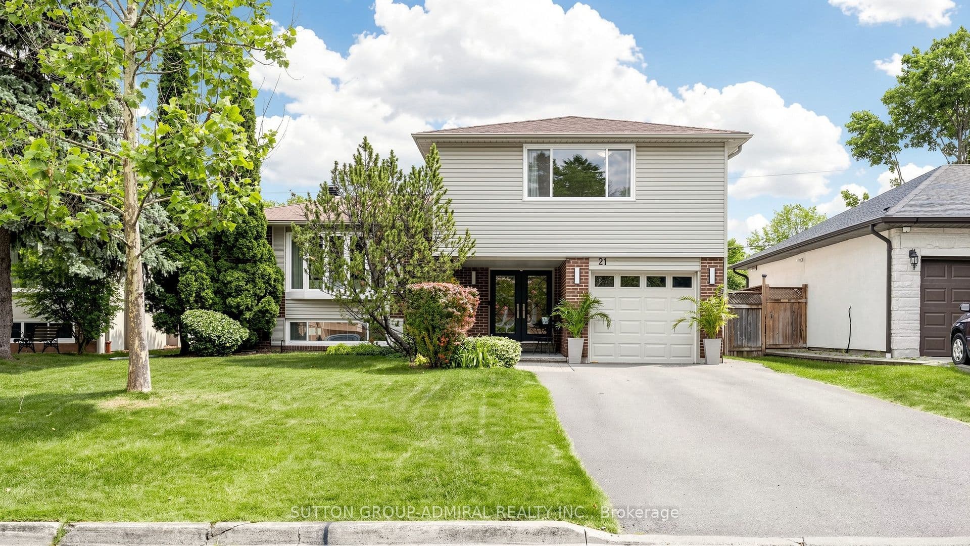 21 Donalbain Crescent photo 1