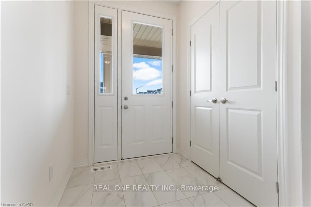 335 Raymond Road photo 1
