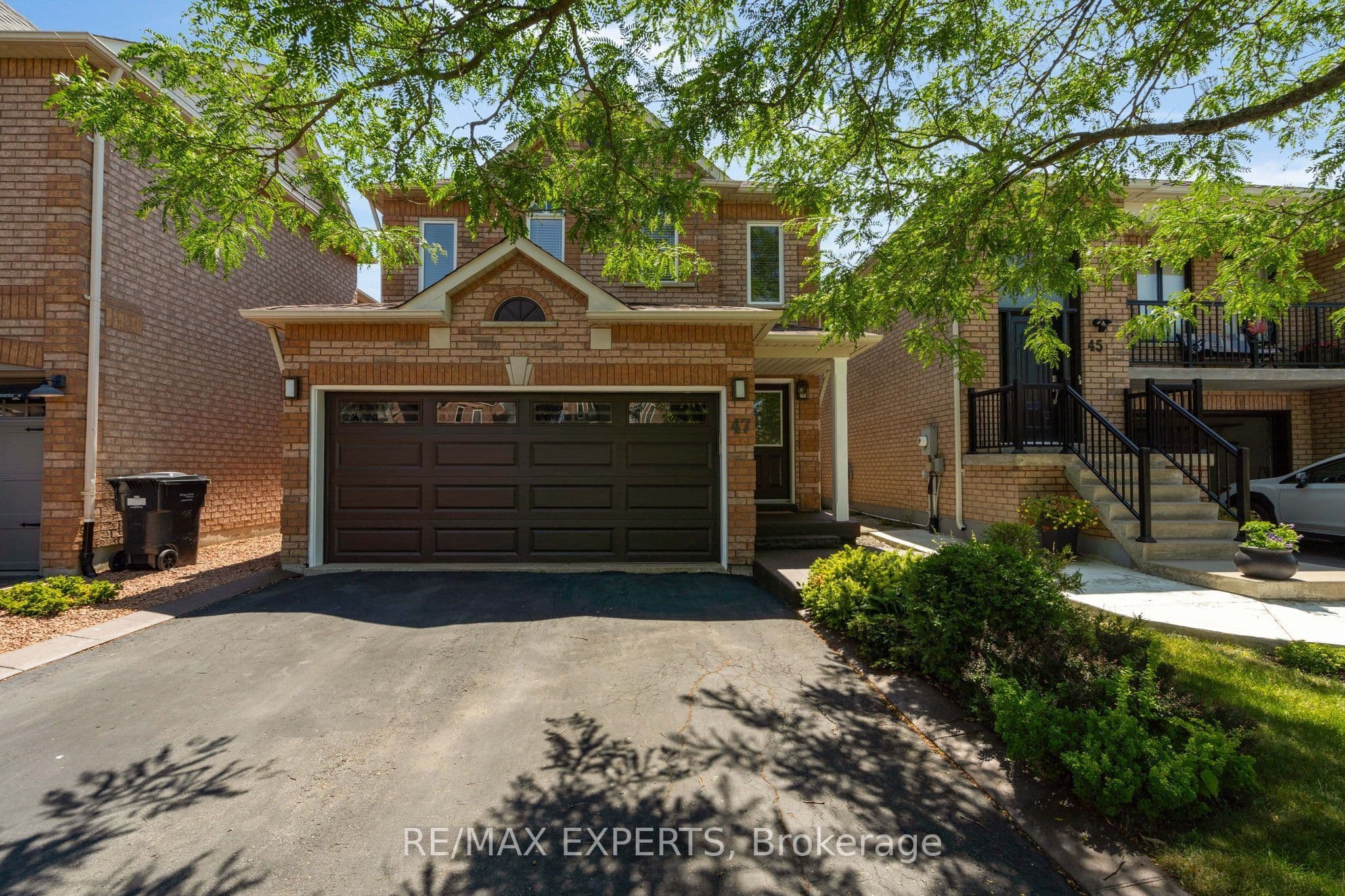 47 Castelli Court photo 1