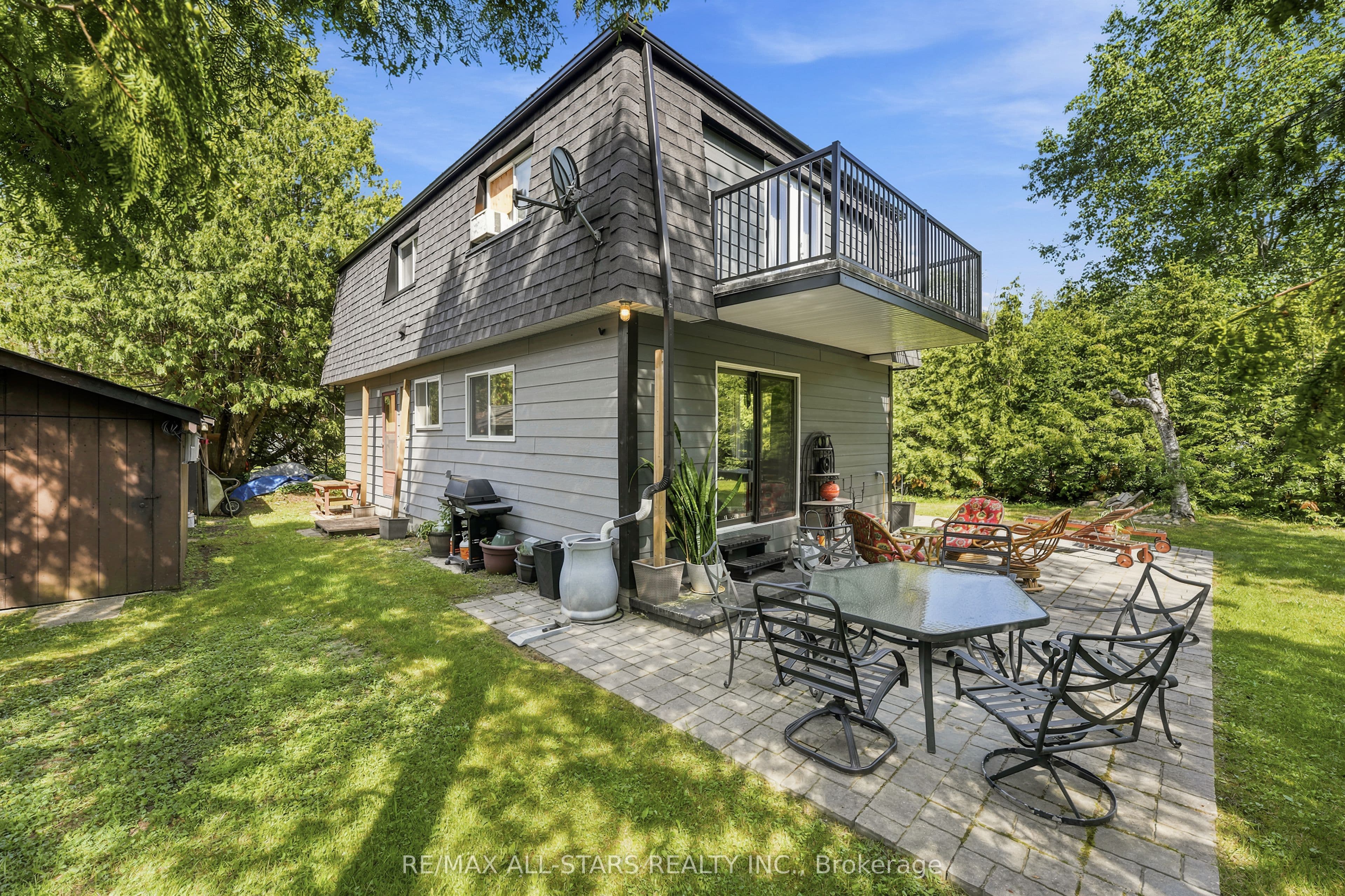 55 Linda Road photo 1