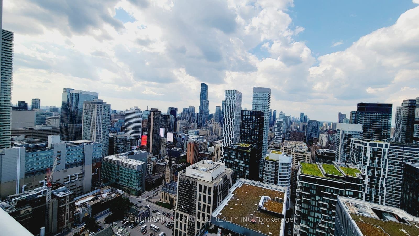 Unit 5312 88 Queen Street photo 1