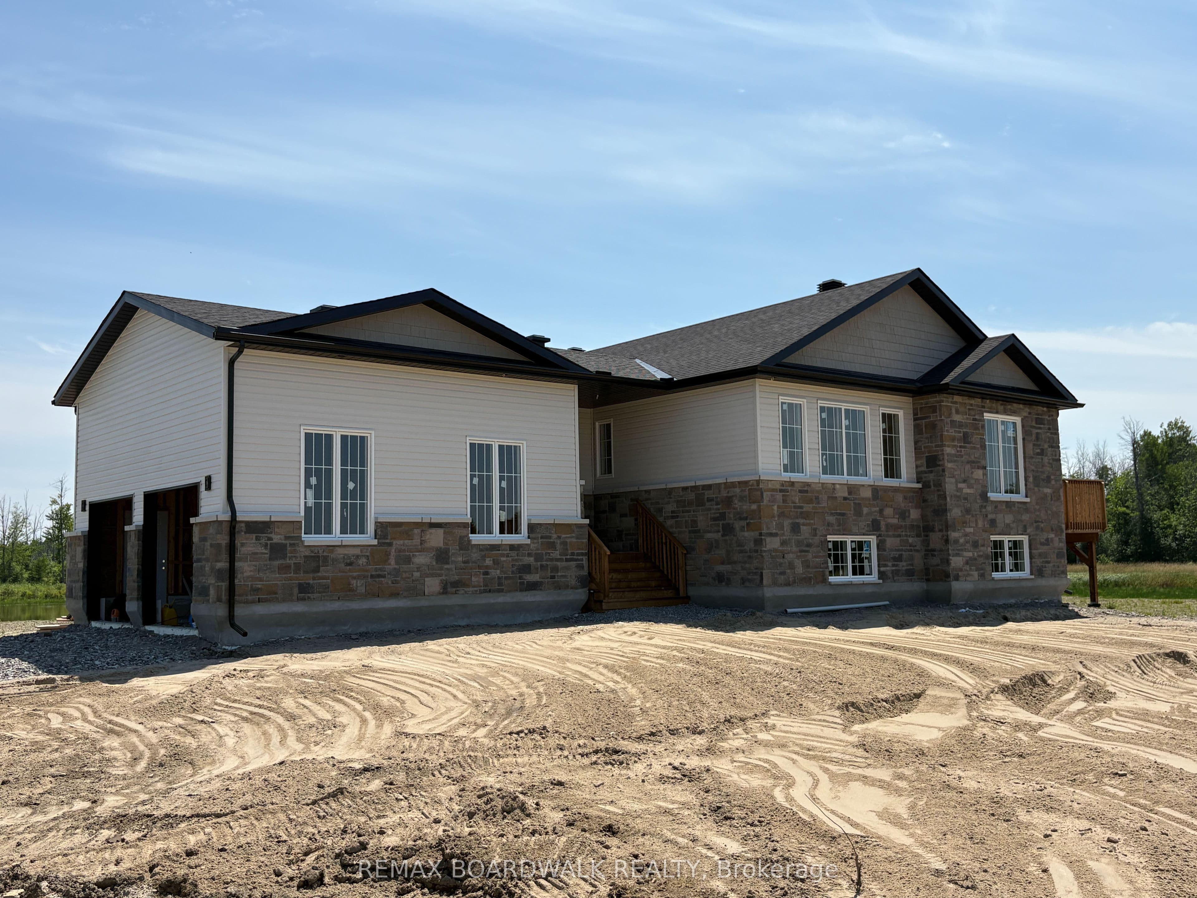 1765 Richmond Road photo 1