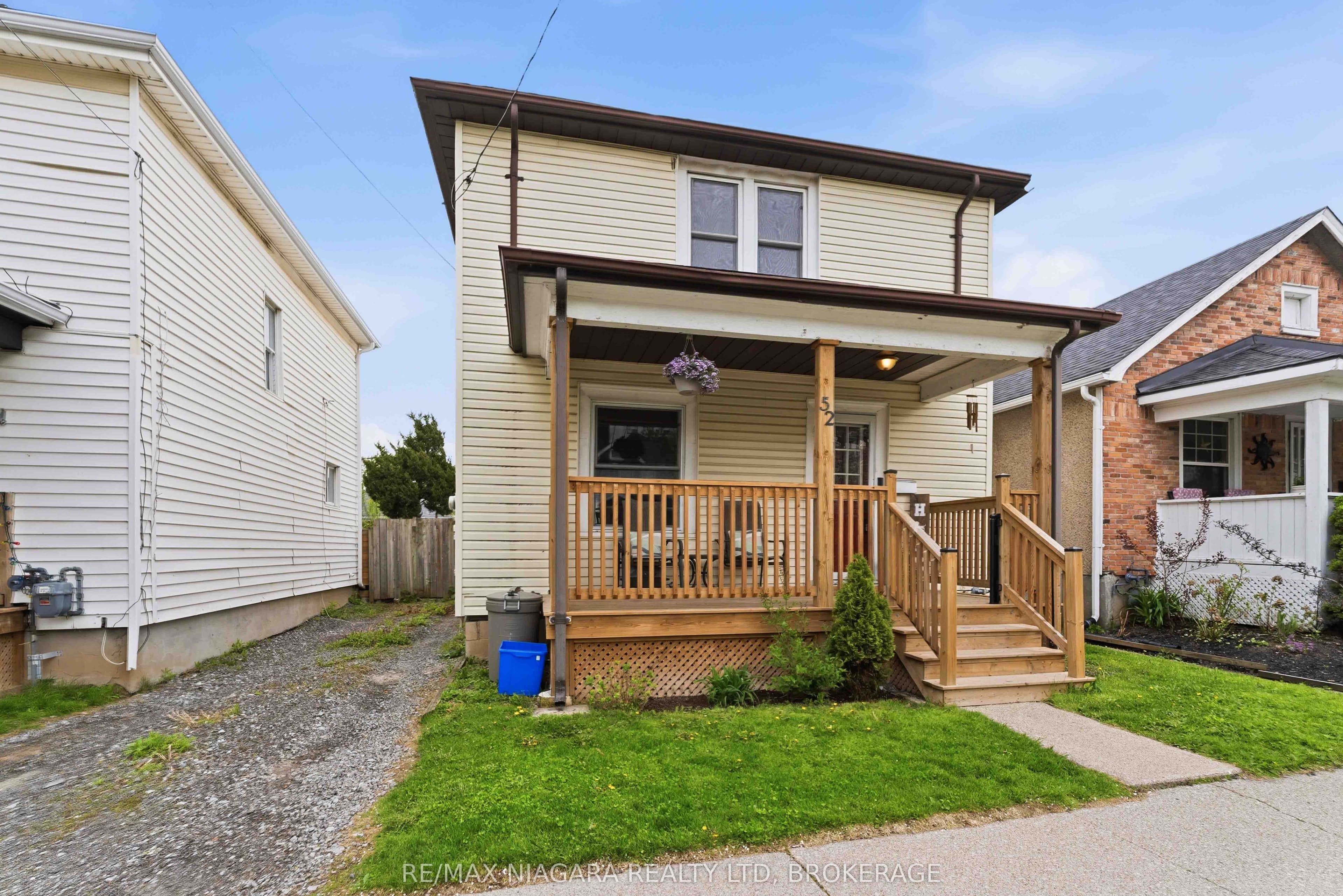 52 Berryman Avenue photo 1
