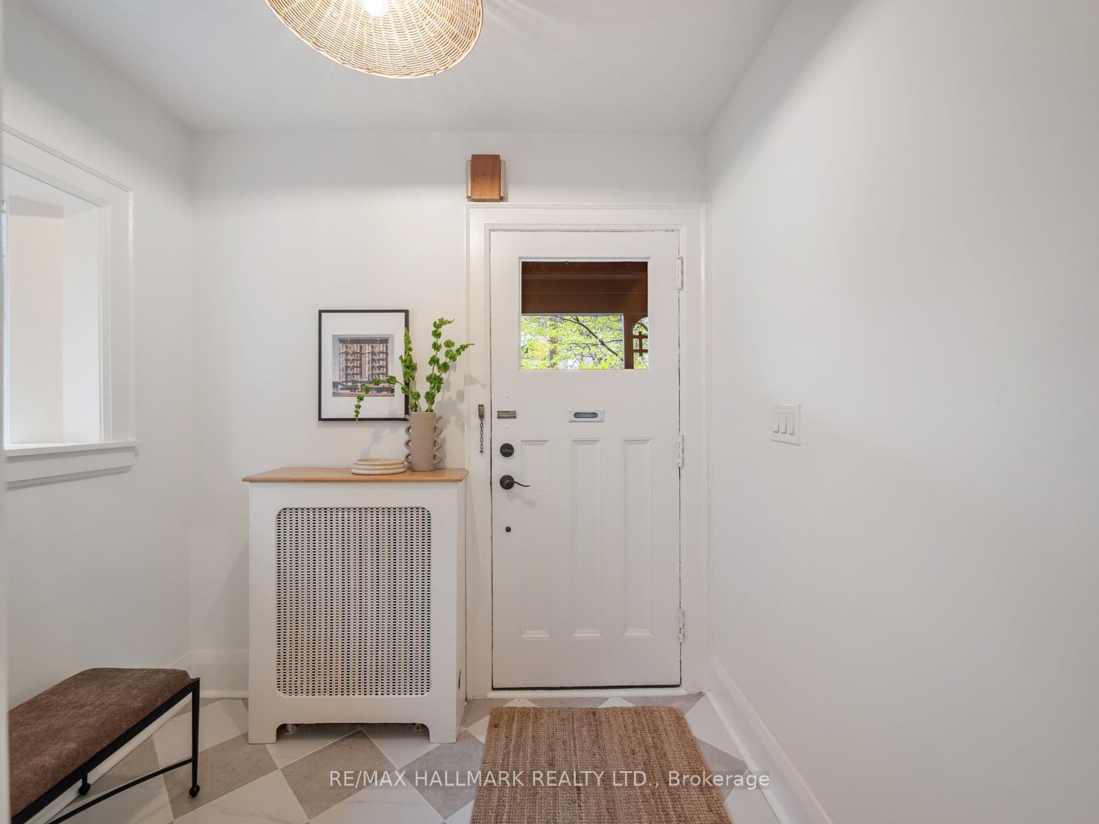 33 Mortimer Avenue photo 1