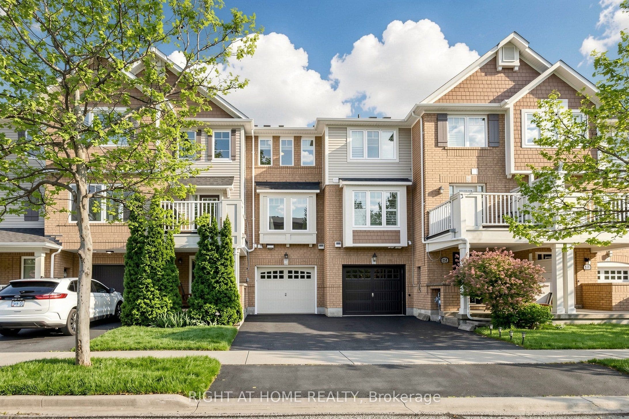 252 Wetenhall Landing N/A photo 1