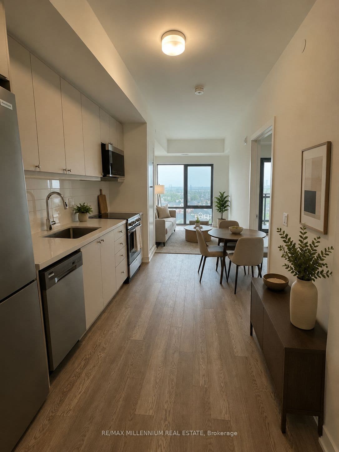 Unit 1121 51 CLARINGTON Boulevard photo 1