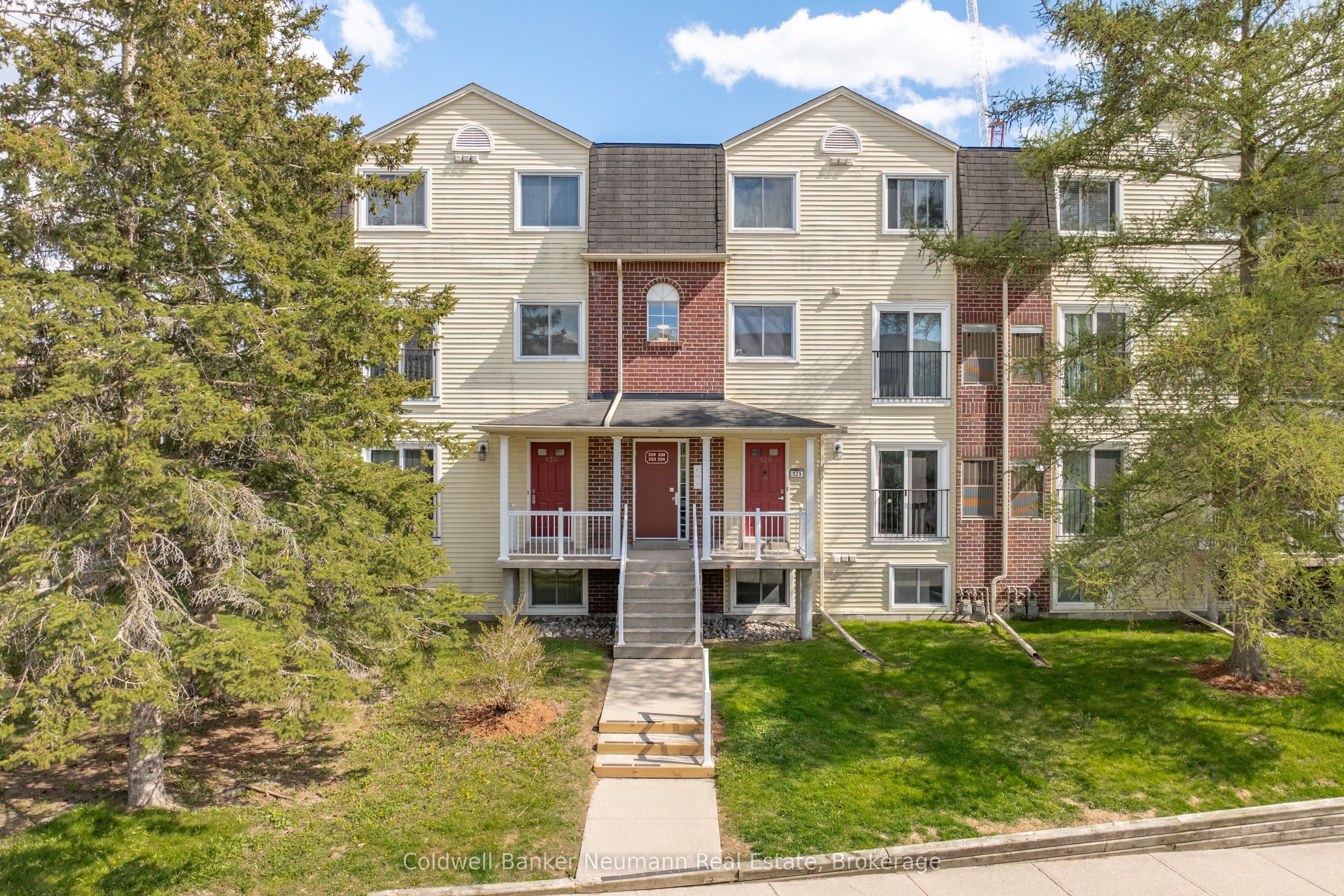 Unit 233 460 Janefield Avenue photo 1