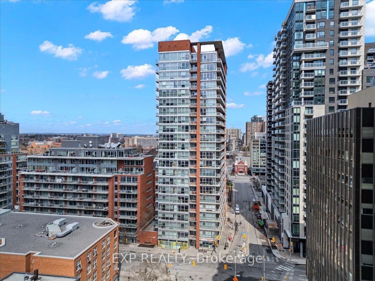 Unit 603 179 GEORGE Street photo 1