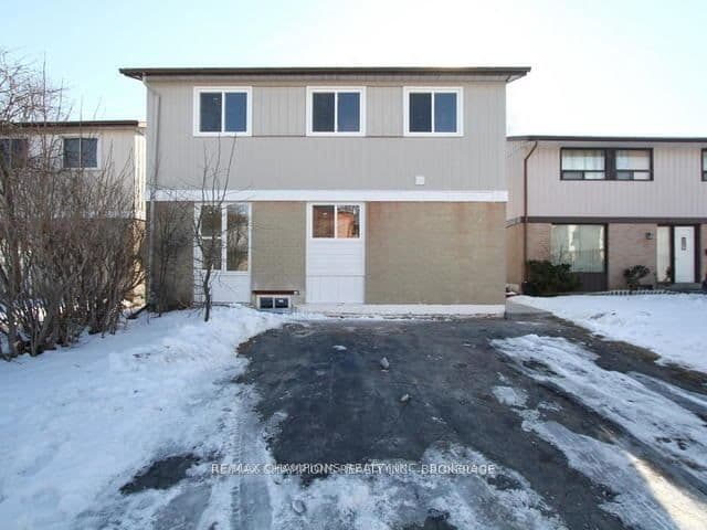 11 Golden Gate Drive photo 1