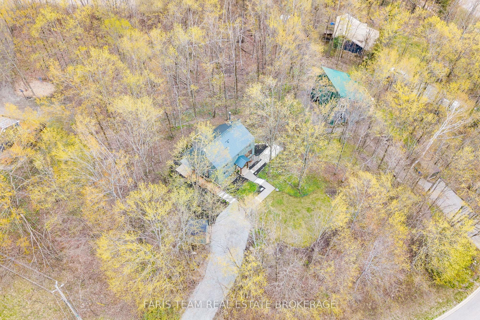 46 Huronwoods Drive photo 1