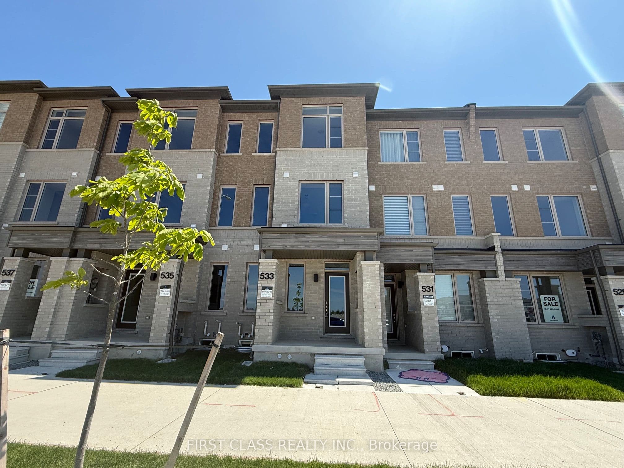 533 Vine Cliff Boulevard photo 1
