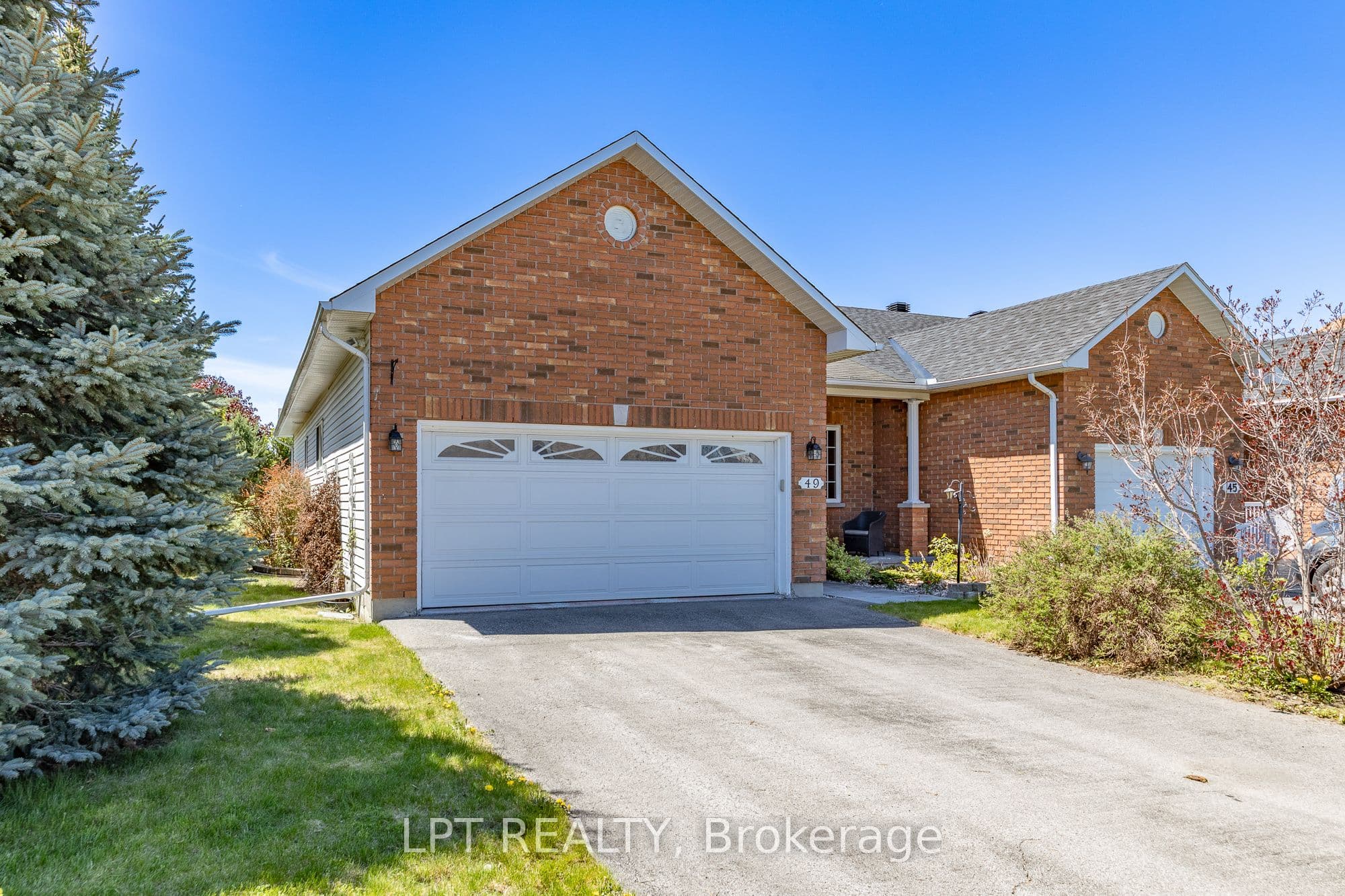 49 Melville Road photo 1