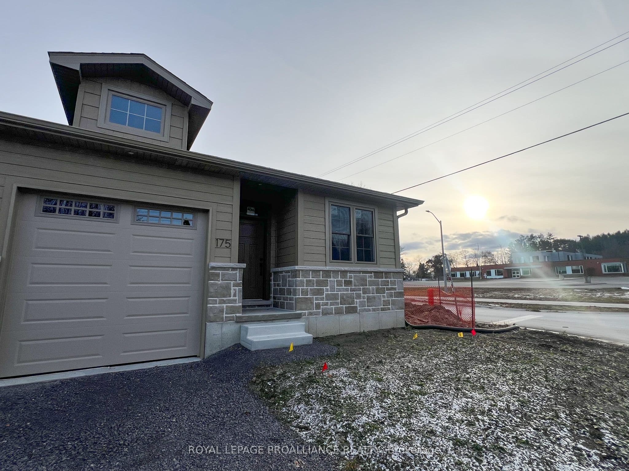 175 Pomeroy Avenue photo 1