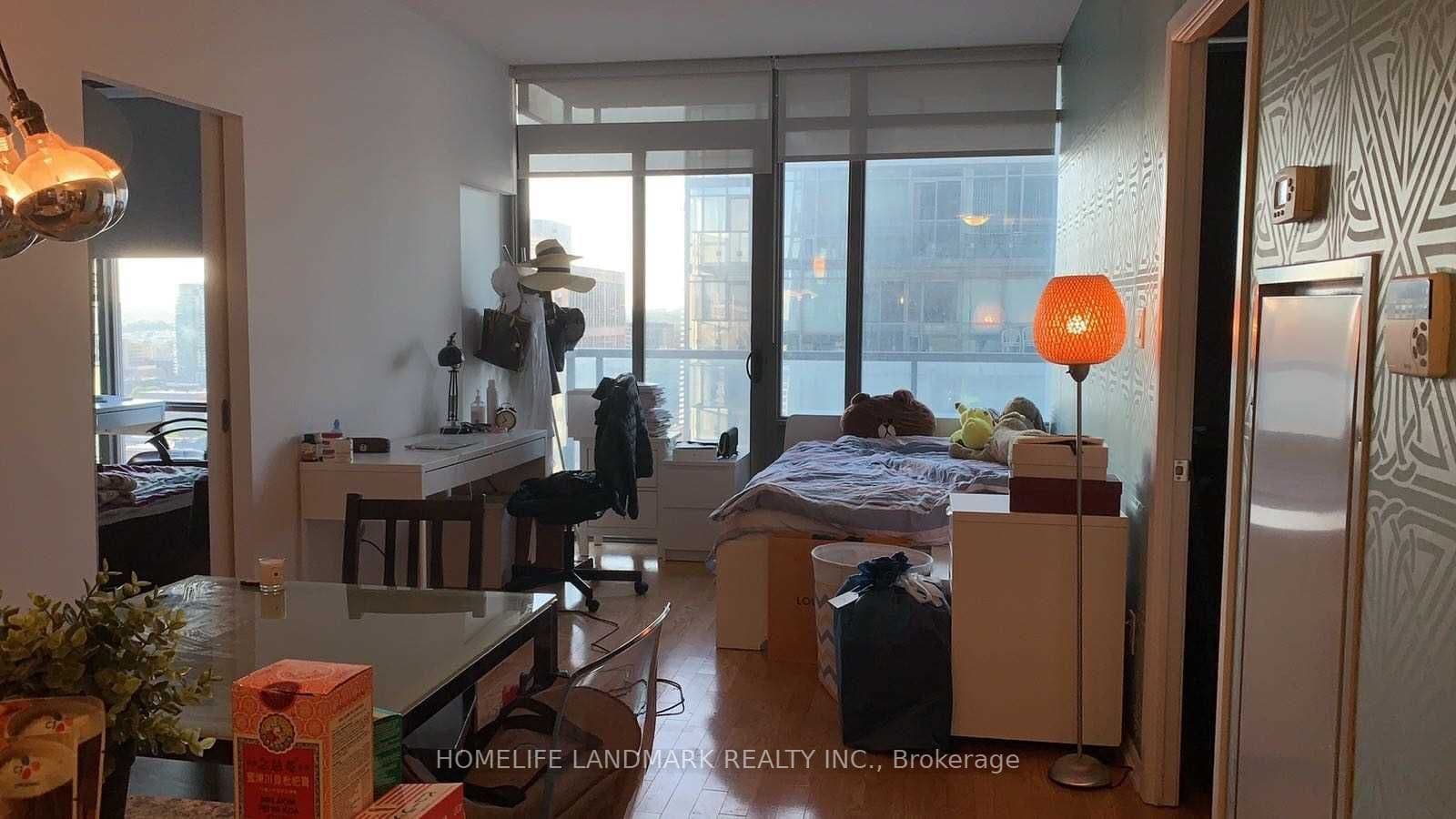 Unit 3301 38 Grenville Street photo 1